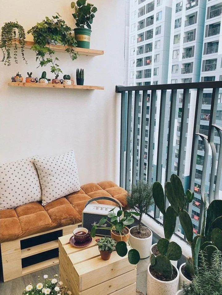 Đồ nội thất có chất liệu từ gỗ sẽ giúp bạn có cảm giác như được hòa mình vào thiên nhiên (Nguồn: Internet). Đồ nội thất có chất liệu từ gỗ sẽ giúp bạn có cảm giác như được hòa mình vào thiên nhiên (Nguồn: Internet).