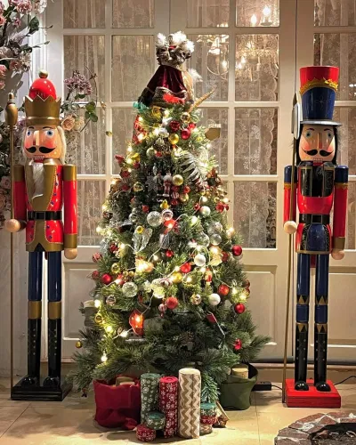 Tổng hợp 5 quán cafe trang trí Giáng sinh đẹp rụng tim tại Hà Nội decor đẹp Giáng sinh Hà Nội Noel 2021 quán cafe tiệm trà bánh trang trí trang trí noel