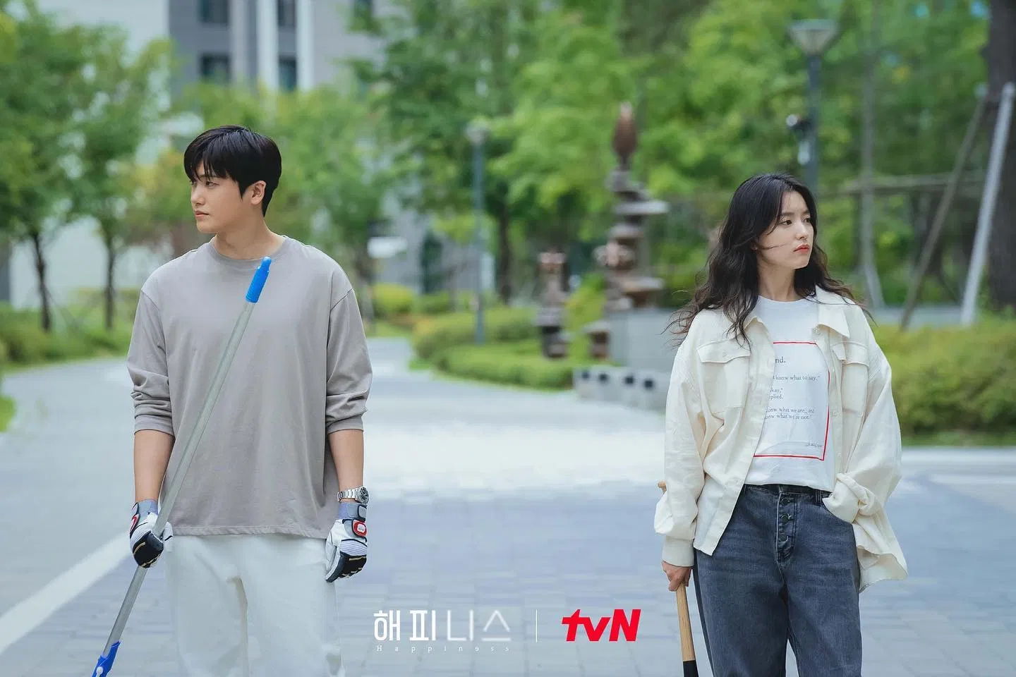 Cặp đôi Han Hyo Joo và Park Hyung Sik trong phim Nắm Giữ Sinh Mệnh. (Nguồn: Internet)