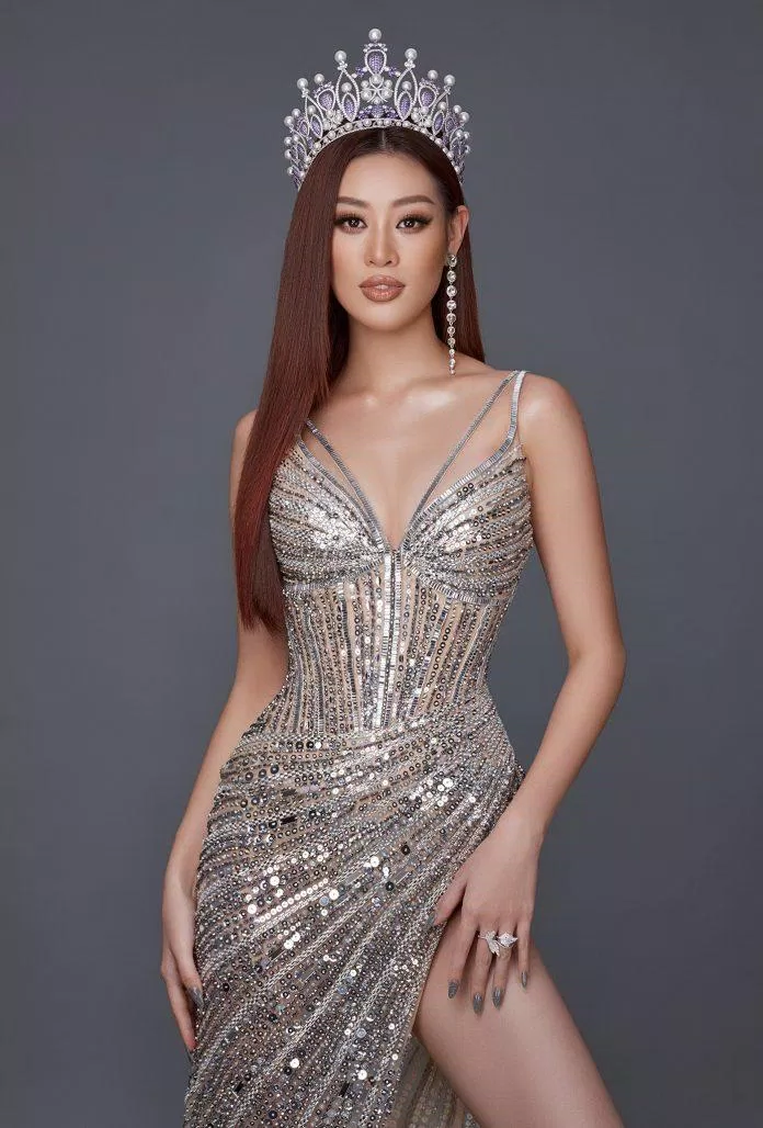 Trong suốt nhiệm kỳ Hoa hậu Hoàn Vũ Việt Nam, Khánh Vân được biết đến với vẻ đẹp dịu dàng, tính tình thân thiện và tham gia rất nhiều hoạt động bảo vệ quyền lợi cho nạn nhân bị bạo lực học đường (Nguồn: Internet) Trong suốt nhiệm kỳ Hoa hậu Hoàn Vũ Việt Nam, Khánh Vân được biết đến với vẻ đẹp dịu dàng, tính tình thân thiện và tham gia rất nhiều hoạt động bảo vệ quyền lợi cho nạn nhân bị bạo lực học đường (Nguồn: Internet)