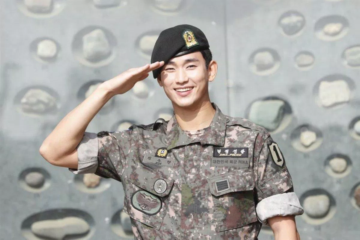 Kim Soo Hyun ngày càng thành công và được nhiều người biết đến (Ảnh: Internet) Kim Soo Hyun ngày càng thành công và được nhiều người biết đến (Ảnh: Internet)