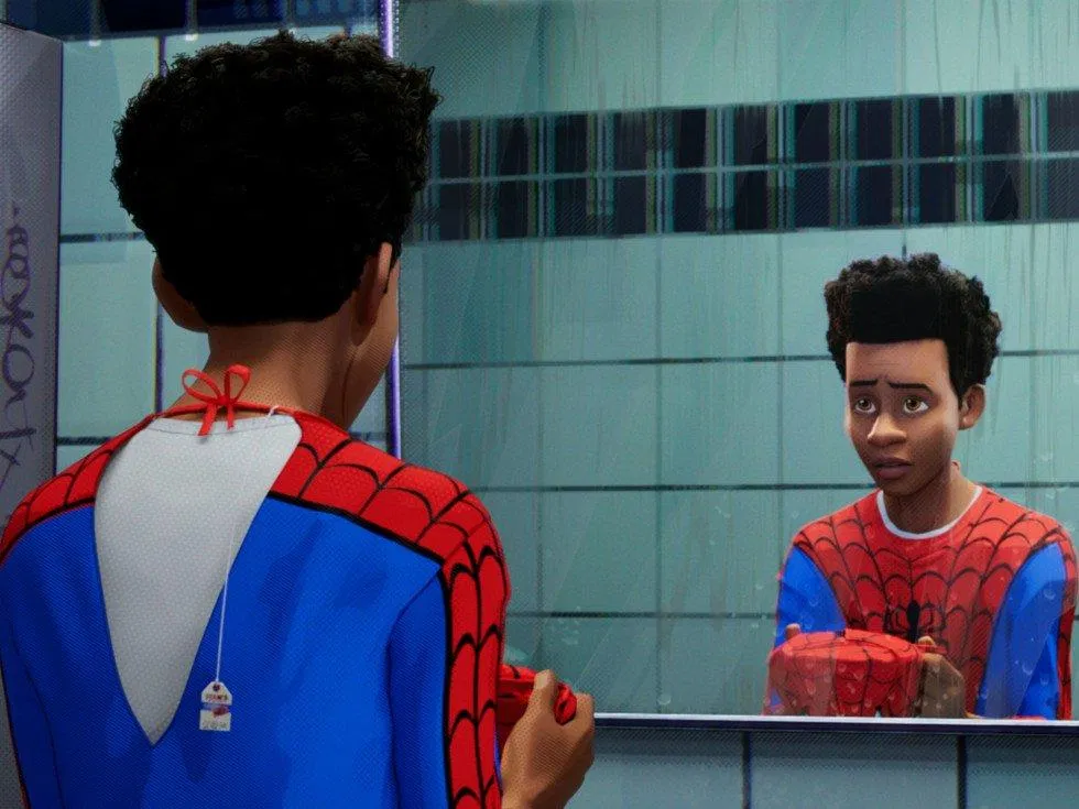Từ một Miles Morales lạc lối trên con đường của một người hùng ...(Ảnh: Internet)