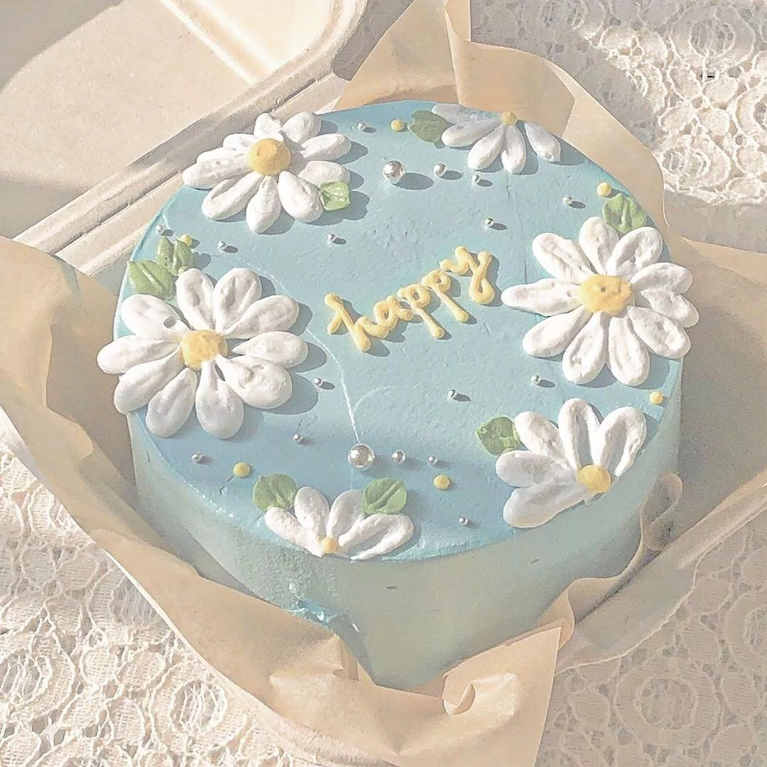Mẫu bánh sinh nhật đẹp 2022, đơn giản và đáng yêu (Ảnh: Internet)