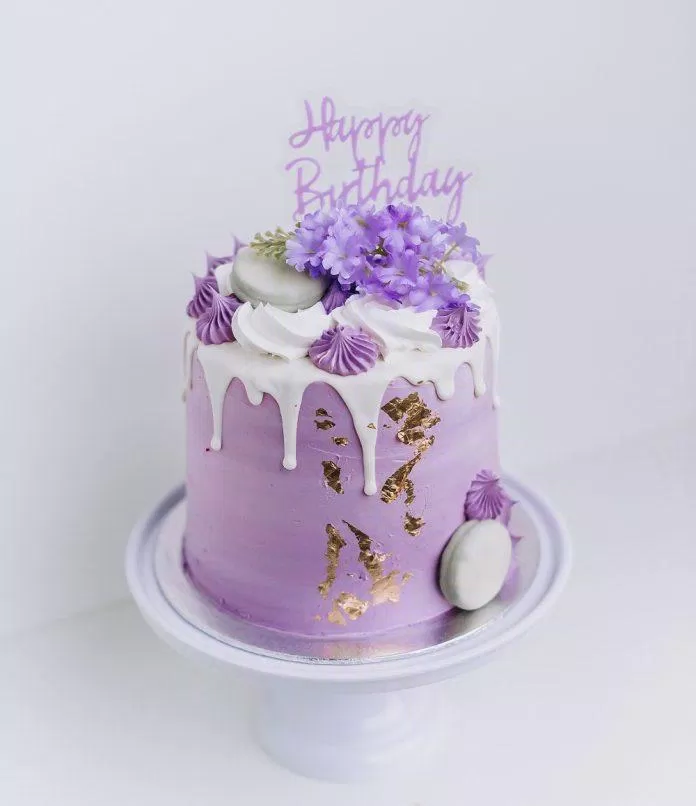 Sinh nhật sắp tới của bạn và bạn đang tìm kiếm một mẫu bánh sinh nhật đẹp để ấn tượng với khách mời? Hãy đến với chúng tôi để được trình diễn những mẫu bánh sinh nhật đẹp nhất, thiết kế độc đáo và sang trọng, chắc chắn sẽ khiến tất cả mọi người phải ngạc nhiên.