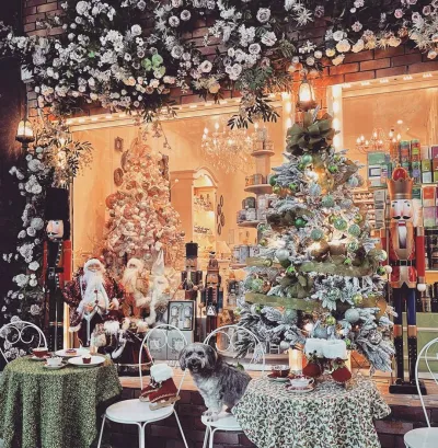 Tổng hợp 5 quán cafe trang trí Giáng sinh đẹp rụng tim tại Hà Nội decor đẹp Giáng sinh Hà Nội Noel 2021 quán cafe tiệm trà bánh trang trí trang trí noel