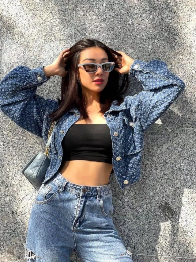 Kim Duyên thả dáng khoe trọn vòng eo săn chắc ( ảnh: Fb Nguyễn Huỳnh Kim Duyên) Kim Duyên thả dáng khoe trọn vòng eo săn chắc ( ảnh: Fb Nguyễn Huỳnh Kim Duyên)