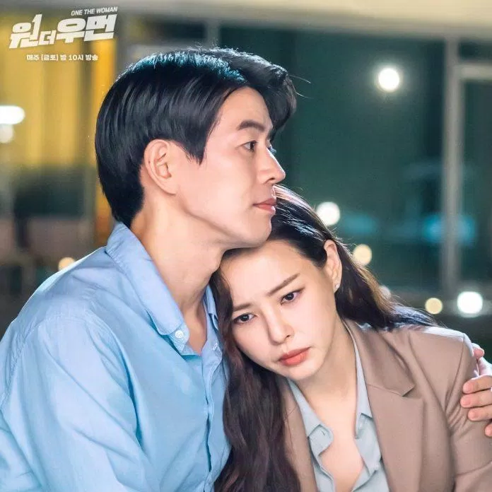 Cặp đôi Lee Sang Yoon và Honey Lee trong phim Nữ Thanh Tra Tài Ba. (Nguồn: Internet)