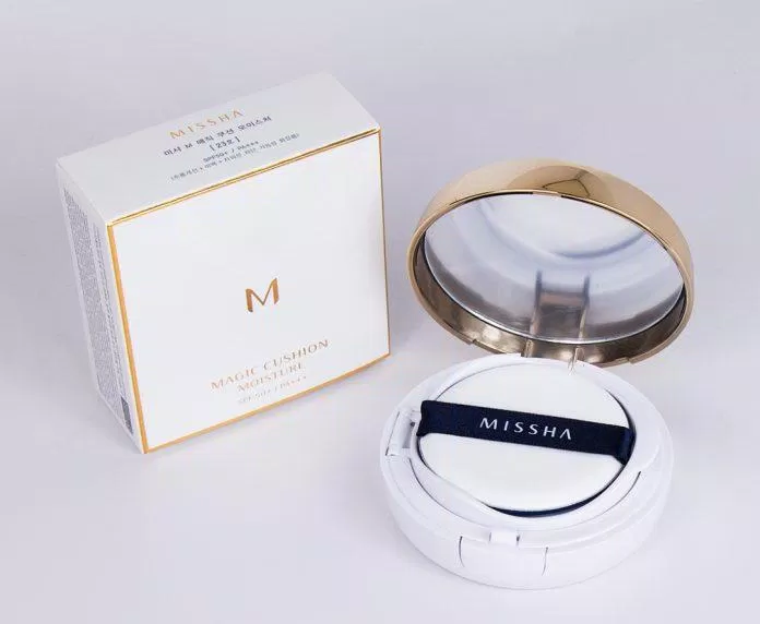 Phấn nước cho da dầu mụn Missha New Edition M Magic Cushion SPF50+ PA+++ (Ảnh: Internet).