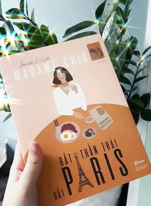 Cuốn sách có cái tên khá lạ: Madame Chic - Rất thần thái, Rất Paris (Ảnh: Internet). Cuốn sách có cái tên khá lạ: Madame Chic - Rất thần thái, Rất Paris (Ảnh: Internet).