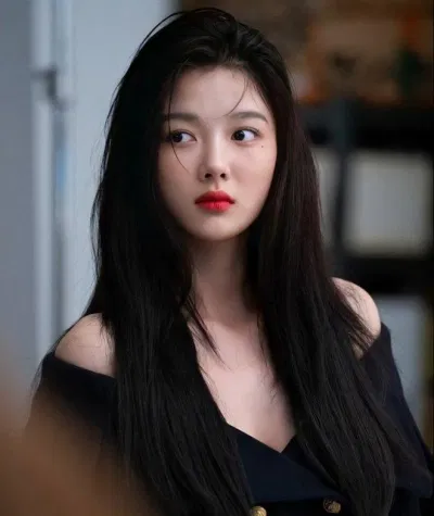 3 sao nhí KBIZ 1999 “lột xác” trở thành “người tình màn ảnh” của Hàn Quốc em gái quốc dân Jin Ji Hee kbiz Kim So Hyun Kim Yoo Jung lột xác mỹ nhân Kbiz ngọc nữ sao nhí xu hướng dưỡng nhan của Sao Kbiz