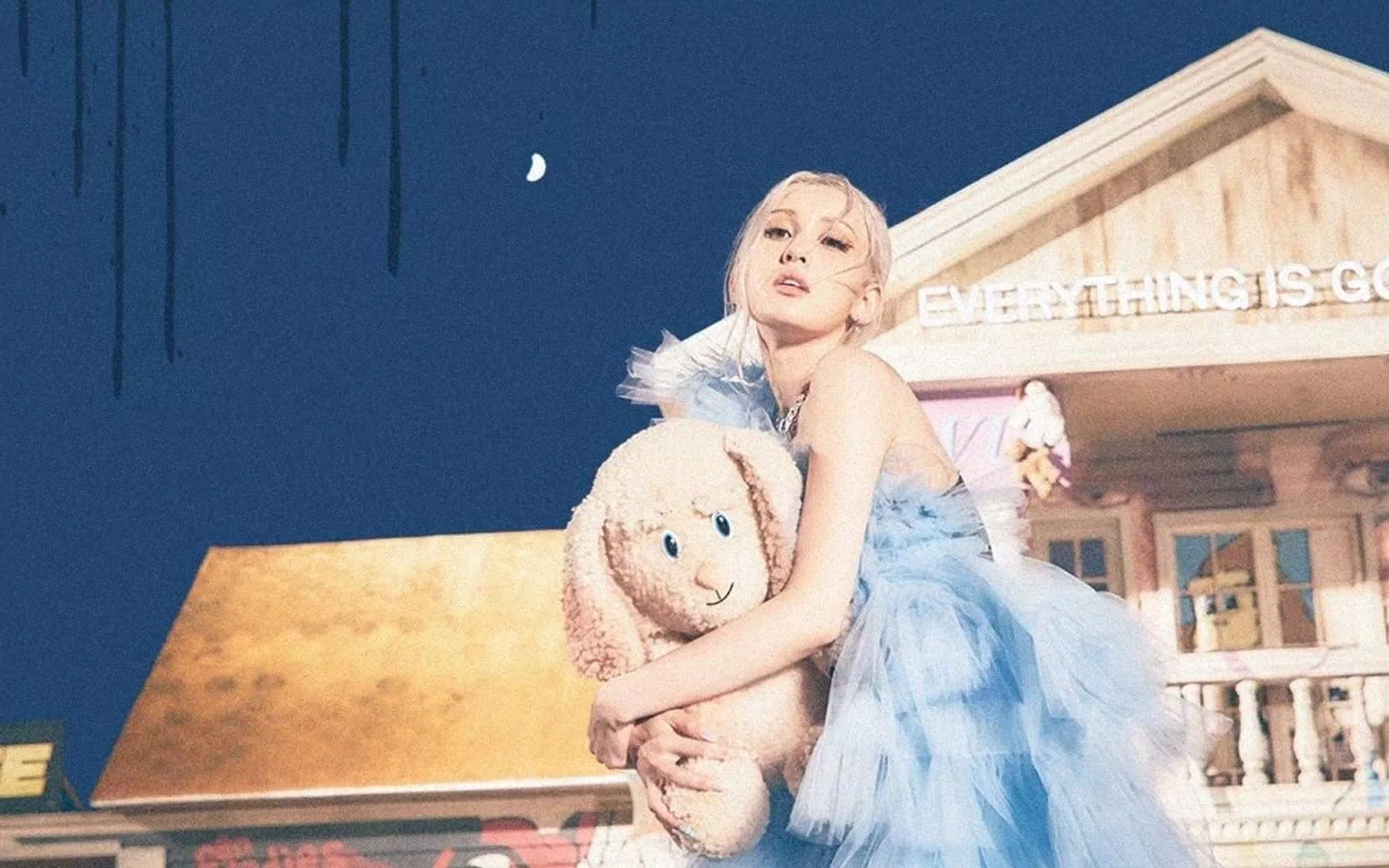 Somi phát hành XOXO với sự ủng hộ nhiệt tình từ người hâm mộ (Ảnh: Internet) Somi phát hành XOXO với sự ủng hộ nhiệt tình từ người hâm mộ (Ảnh: Internet)