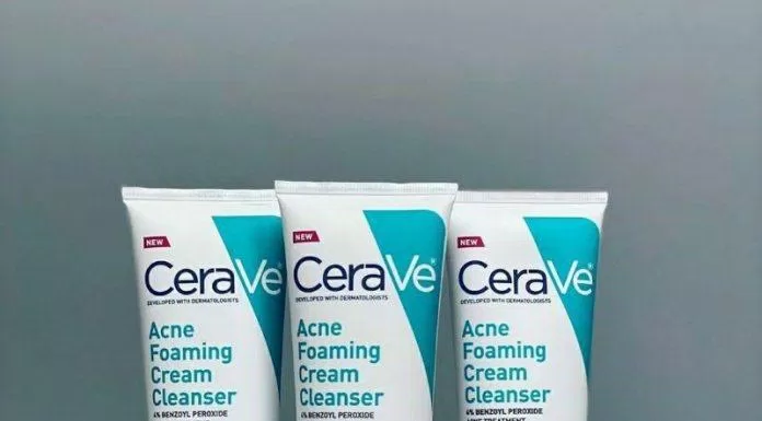 Sữa rửa mặt CeraVe Acne Foaming Cream giúp trị mụn với thành phần Benzoyl Peroxide 4% (Nguồn: internet)