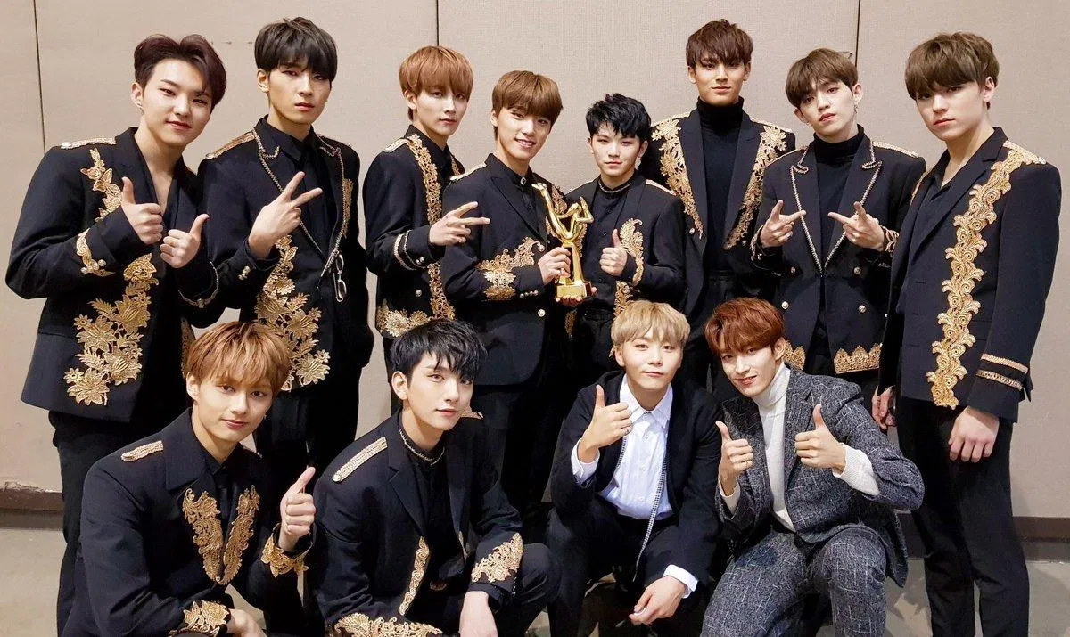 SEVENTEEN luôn tâm huyết trong âm nhạc (Nguồn: Internet). SEVENTEEN luôn tâm huyết trong âm nhạc (Nguồn: Internet).