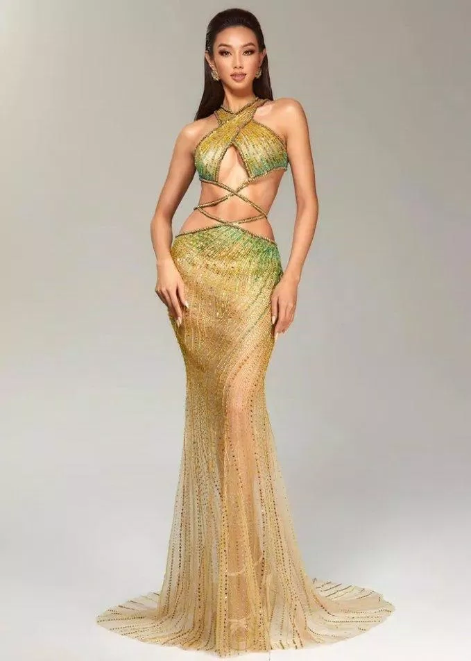 Outfit đẹp mê hồn trong đêm chung kết cùng phần thi hùng biện xứng đáng đạt điểm tuyệt đối của Thùy Tiên (Nguồn: Internet) Outfit đẹp mê hồn trong đêm chung kết cùng phần thi hùng biện xứng đáng đạt điểm tuyệt đối của Thùy Tiên (Nguồn: Internet)