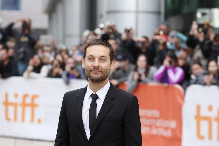 Rời khỏi chốn Hollywood đầy cám dỗ, giờ đây Tobey Maguire vẫn đang thành công với vai trò nhà sản xuất phim (Ảnh: Internet)