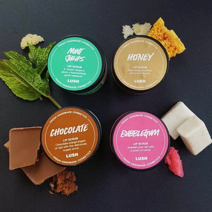 Tẩy da chết môi cho đôi môi nhạy cảm Lush Lip Scrub siêu lành tính (Nguồn: Internet) Tẩy da chết môi cho đôi môi nhạy cảm Lush Lip Scrub siêu lành tính (Nguồn: Internet)