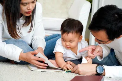 Hãy quan sát trẻ thật kỹ để phát hiện bất thường (Ảnh: Internet). Hãy quan sát trẻ thật kỹ để phát hiện bất thường (Ảnh: Internet).