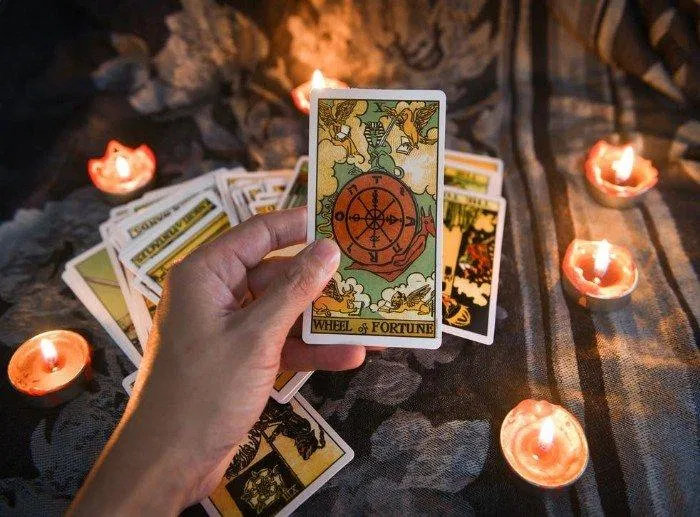 Tìm hiểu về Tarot (Ảnh: Internet). Tìm hiểu về Tarot (Ảnh: Internet).