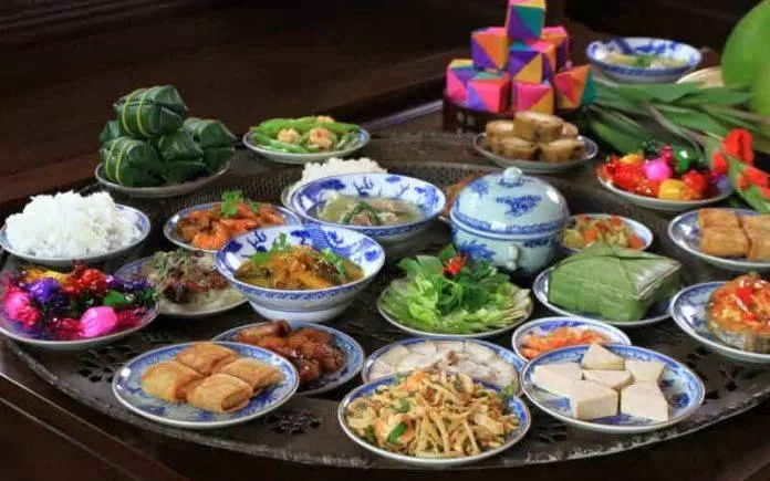 Mâm cơm ngày tết (Ảnh: Sưu tầm)