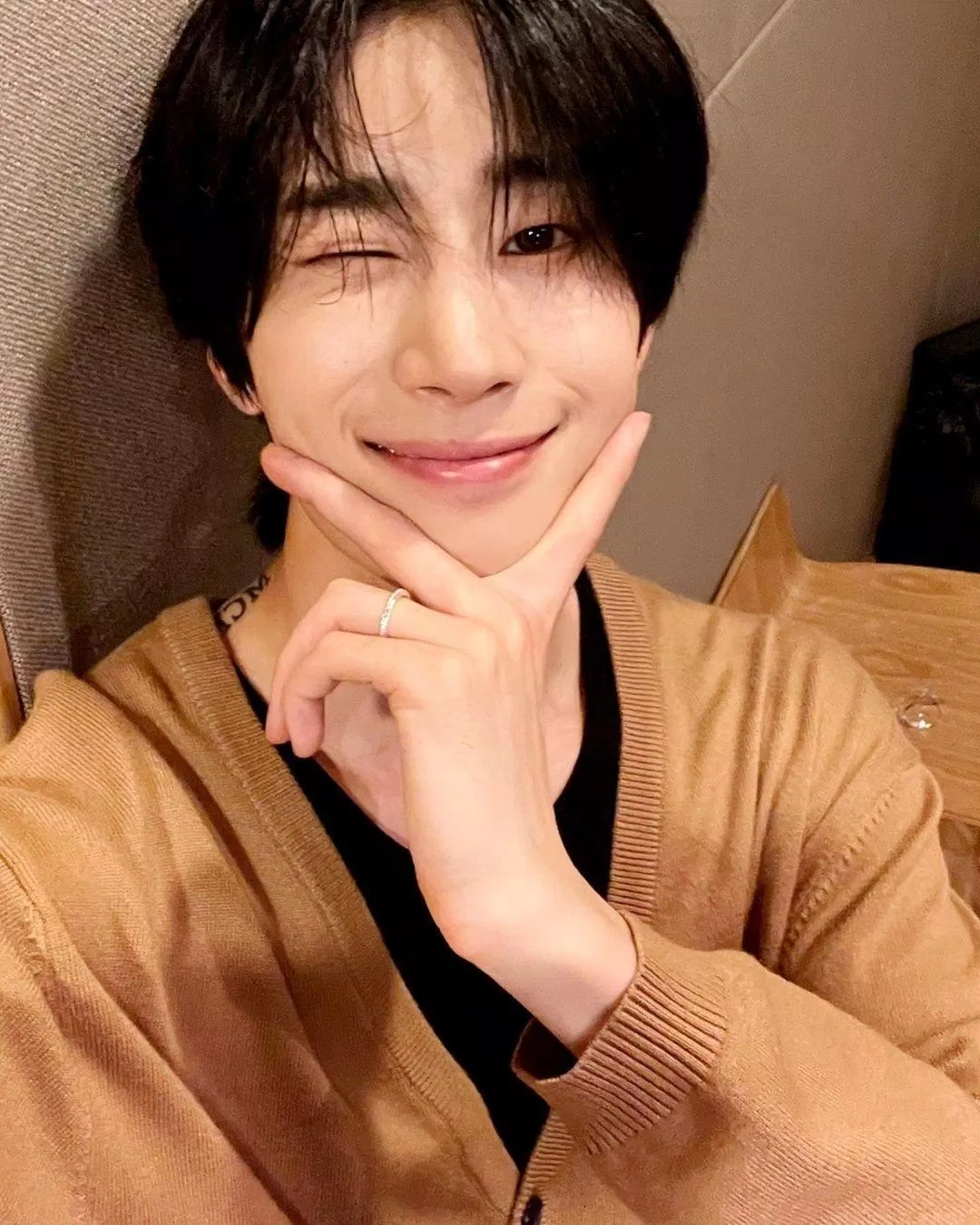 Seungwoo (Ảnh: Internet).