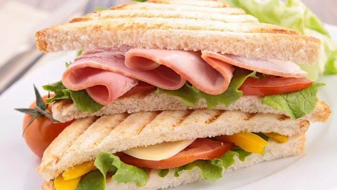 Bánh sandwich là ý tưởng của Bá tước John Montagu.  (nguồn: Internet)