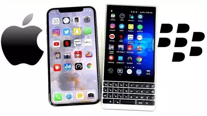 "Táo" đã đánh bại "dâu đen" trên thị trường smartphone (Ảnh: Internet).