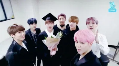 BTS thần tượng K-Pop đã chứng minh họ tài năng và thông minh khi học Đại học. (Nguồn: Internet)