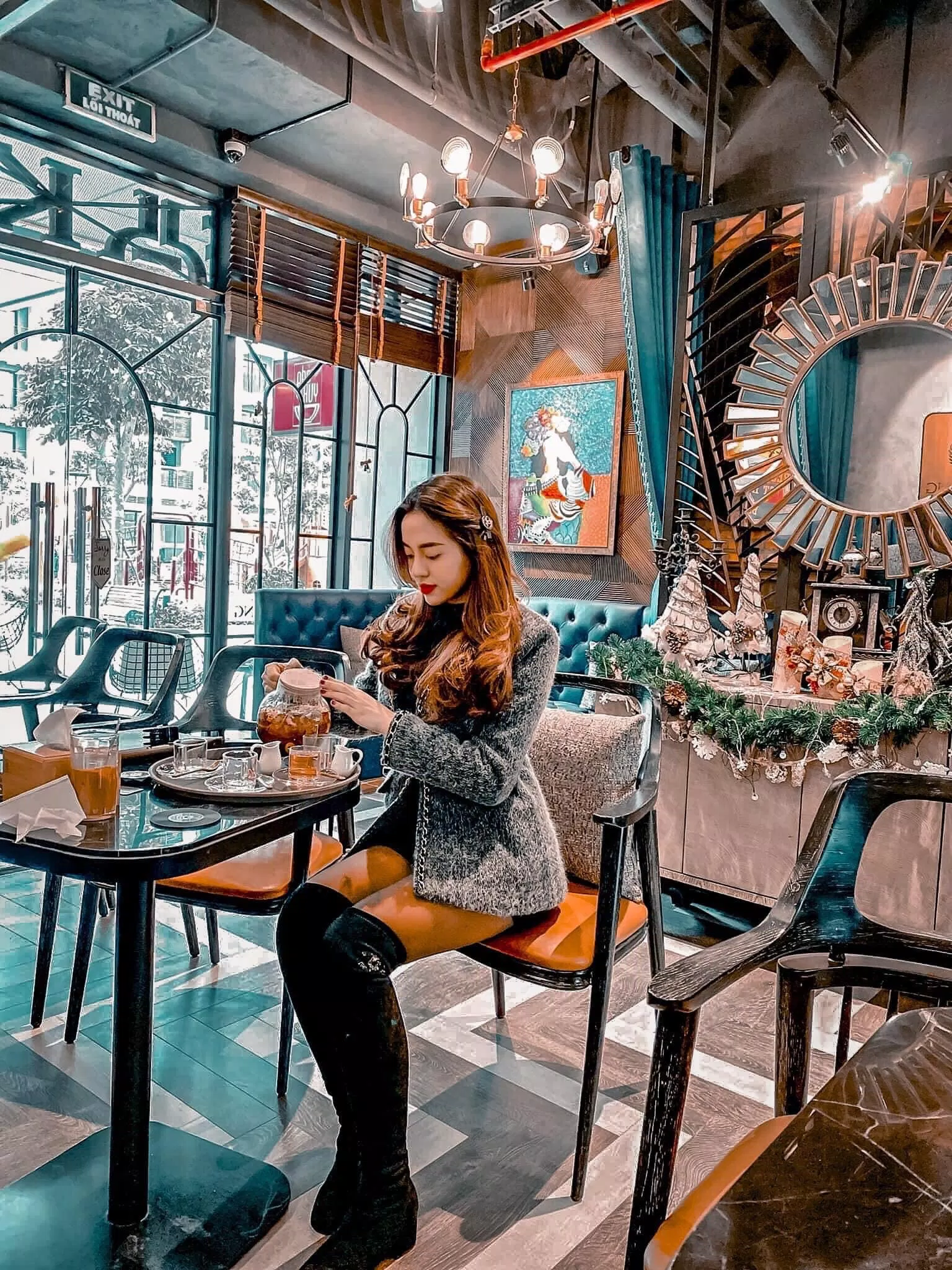 Koffiiking có nhiều góc decor sang chảnh ( ảnh: fanpage Koffiiking Cafe )