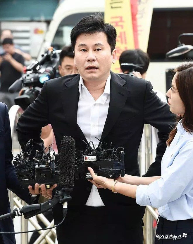 Cựu CEO của YG Entertainment - Yang Hyun Suk sau đó cũng bị điều tra về tội danh môi giới mại dâm và đánh bạc (Nguồn: Internet)