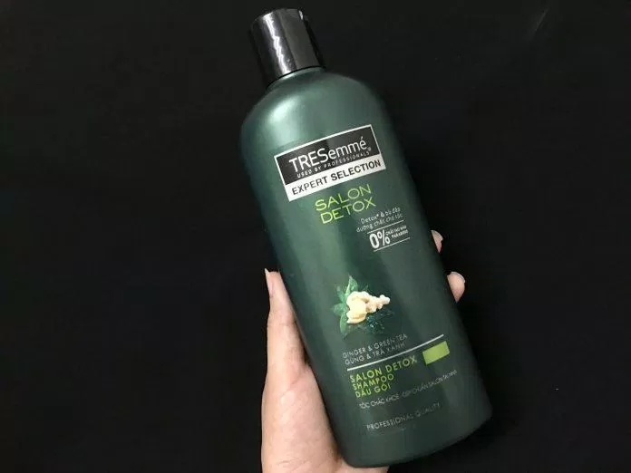 Thải độc cho tóc chuẩn salon ngay tại nhà cùng Tresemme Salon Detox. (nguồn:Internet).