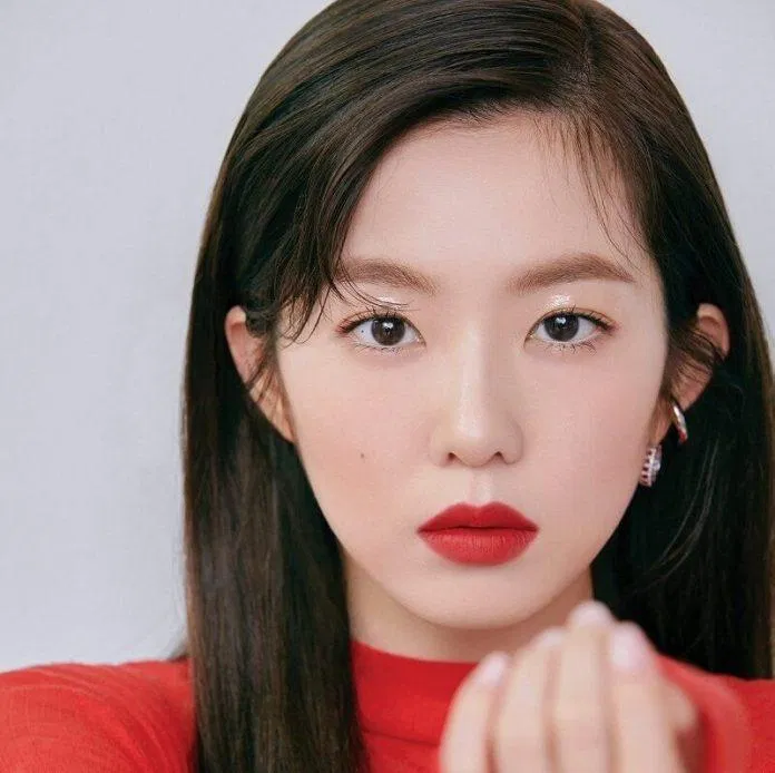 Dáng mày cho khuôn mặt trái xoan (ảnh: internet) Dáng mày cho khuôn mặt trái xoan (ảnh: internet)