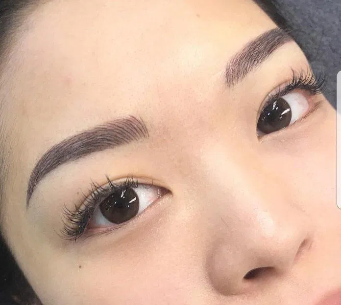 Chân mày được điêu khắc mà kỹ thuật 6D (ảnh: internet) Chân mày được điêu khắc mà kỹ thuật 6D (ảnh: internet)