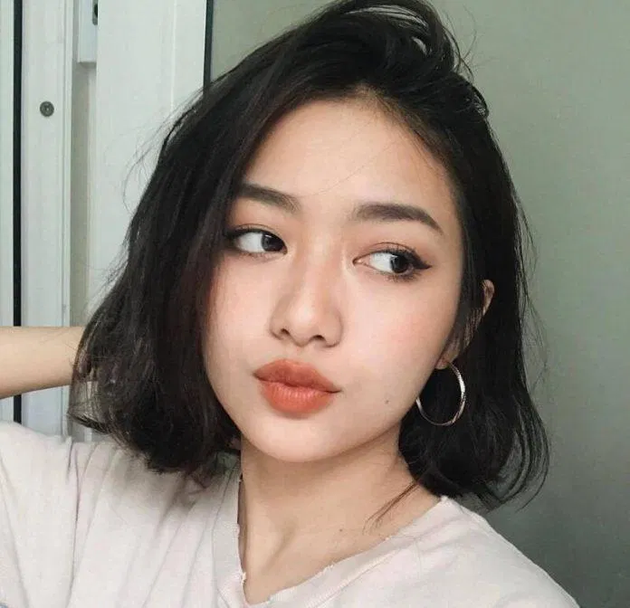 Dáng mày đẹp cho khuôn mặt tròn (ảnh: internet) Dáng mày đẹp cho khuôn mặt tròn (ảnh: internet)