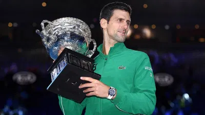 Liệu tay vợt người Serbia có thể tái hiện lại hình ảnh này tại Australia Open 2021 hay không ? (Nguồn : Internet).