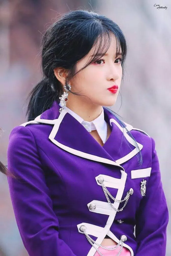EXY (Cosmic Girls) thần tượng K-Pop đã chứng minh họ tài năng và thông minh khi học Đại học. (Nguồn: Internet)