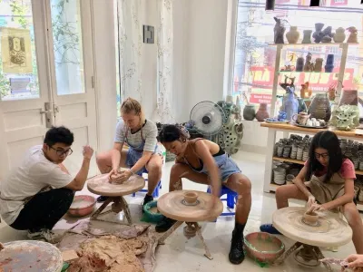 Trải nghiệm tự tay làm gốm vô cùng thú vị (nguồn: Gốm Chi)