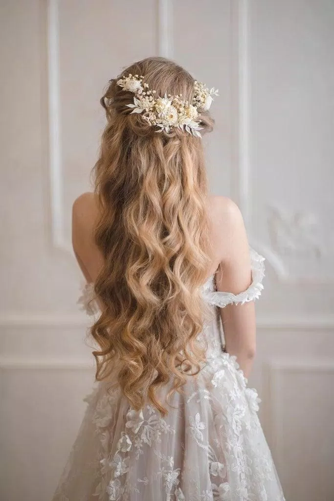 Kiểu tóc giả đẹp cho cô dâu (ảnh: internet)