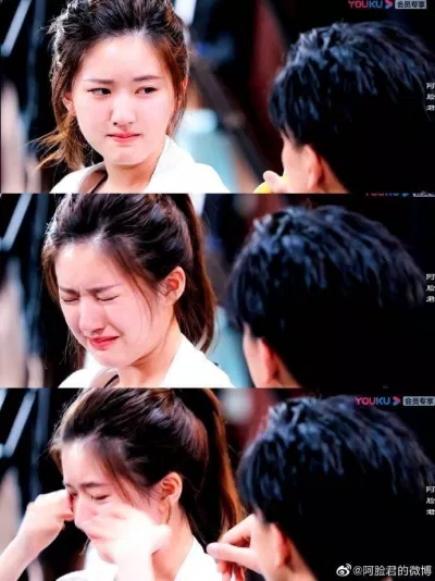 Cảnh khóc viral của Triệu Lộ Tư trong show Phái Diễn Xuất (Ảnh: Internet)
