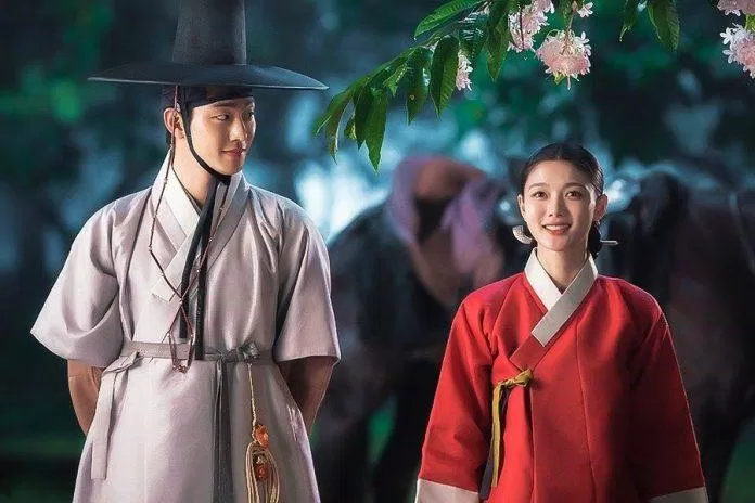 Ahn Hyo Seop và Kim Yoo Jung cặp đôi phim truyền hình Hàn Quốc năm 2021 đã đánh cắp trái tim chúng ta. (Nguồn: Internet)
