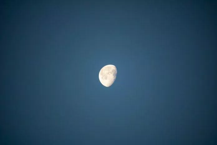 Waning Gibbous Moon (Nguồn: Internet)
