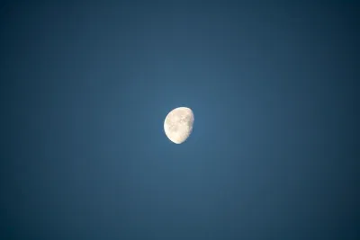 Waning Gibbous Moon (Nguồn: Internet)