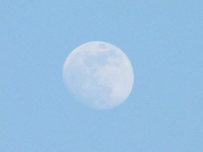 Waxing Gibbous Moon (Nguồn: Internet)