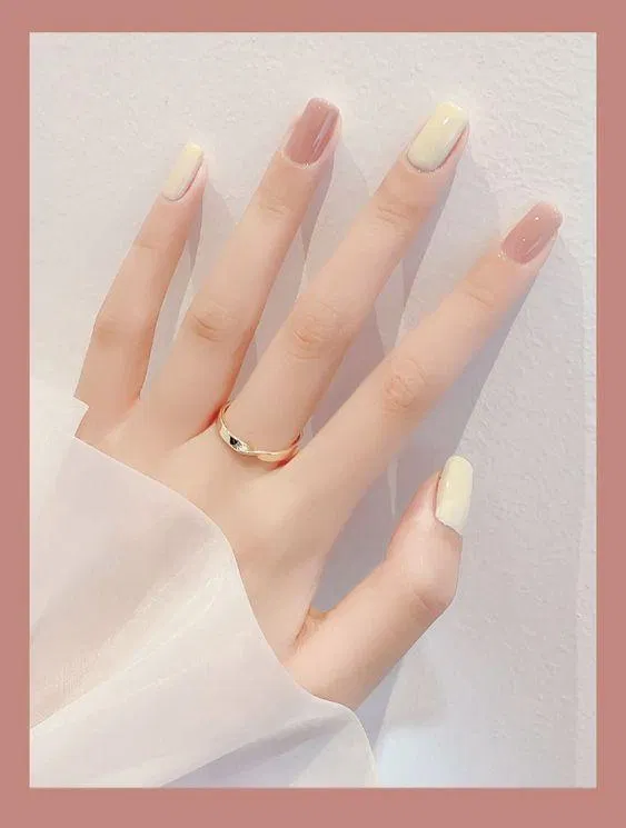 Mẫu nail Tết 2023 đơn giản, thanh lịch. (Ảnh: Internet)