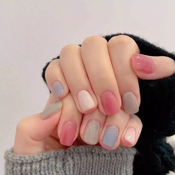 Mẫu nail Tết 2023 đơn giản, thanh lịch. (Ảnh: Internet)