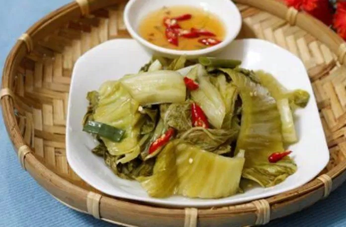 Tự làm dưa muối sẽ an toàn và đảm bảo vệ sinh hơn nhiều. (Ảnh: Internet) Tự làm dưa muối sẽ an toàn và đảm bảo vệ sinh hơn nhiều. (Ảnh: Internet)