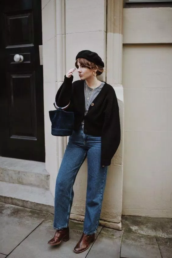 Bạn cũng có thể học theo cách phối quần jeans ống đứng của quý cô Paris
