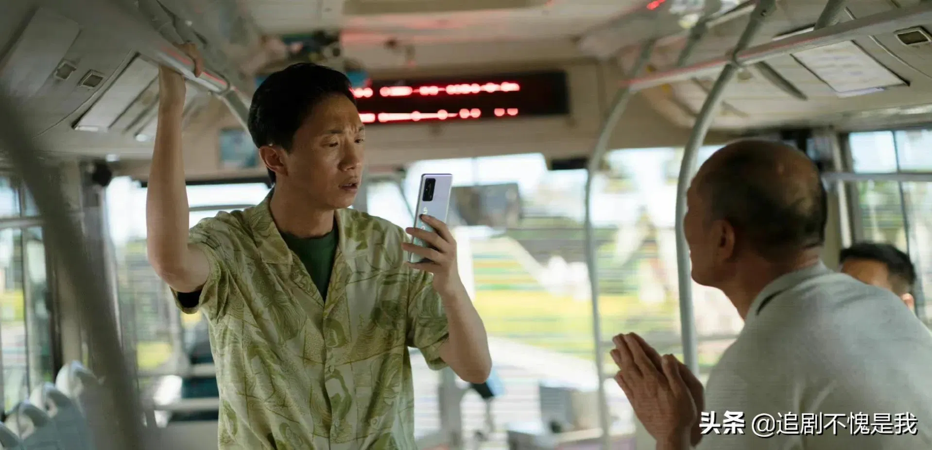 Và mỗi người đều có câu chuyện của riêng họ (ảnh: internet)