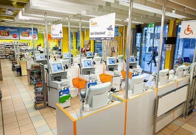 Các quầy tự tính tiền được trang bị ở các siêu thị Thụy Sĩ (Nguồn: Internet). Các quầy tự tính tiền được trang bị ở các siêu thị Thụy Sĩ (Nguồn: Internet).