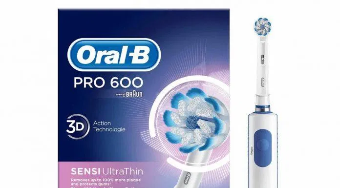 Bàn chải điện Oral B Pro 600 có phần lông chải dày hơn (Nguồn: Internet)