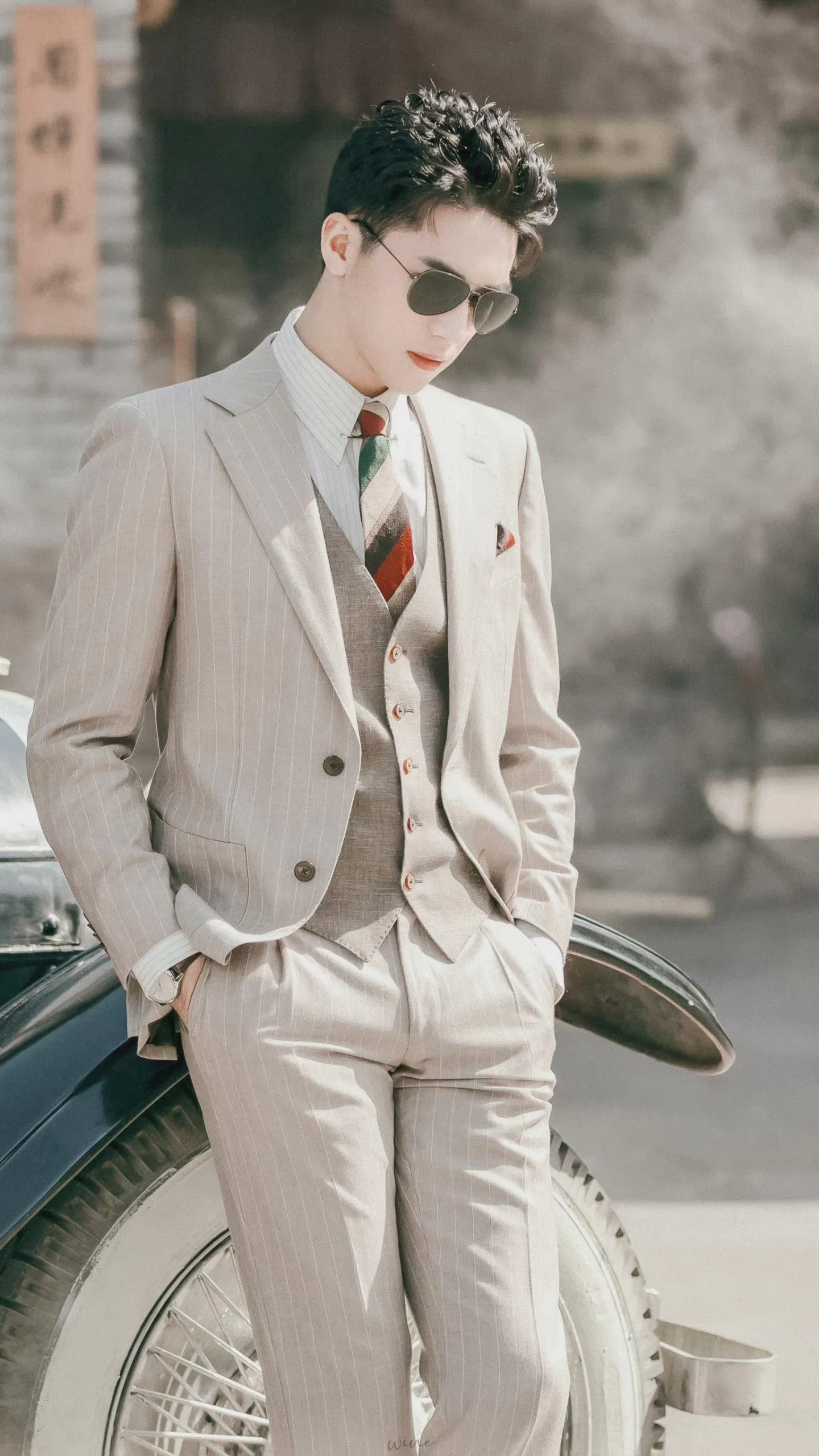 Hứa Ngụy Châu cực điển trai trong tạo hình Lưu Quang Chi Thành. (ảnh: Internet)